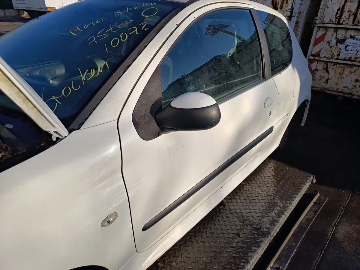Peugeot 206+ original T&uuml;r links Fahrer EWP Polarwei&szlig; Bj 2012