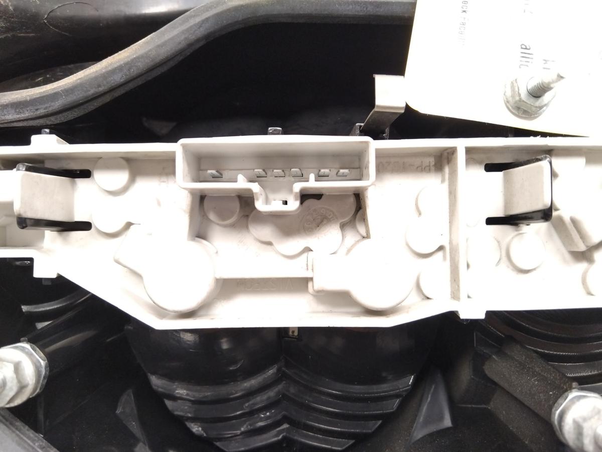 Ford Focus 2 DB3 Stufenheck orig R&uuml;ckleuchte Heckleuchte rechts 4-t&uuml;rig BJ2008