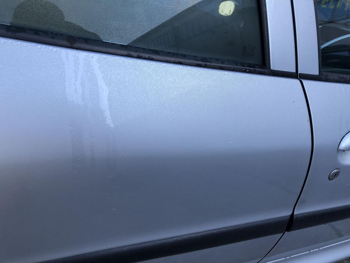 Peugeot 206+ T&uuml;r hinten rechts Fondt&uuml;r im Rohbau EZR Aluminiumgrau Metallic