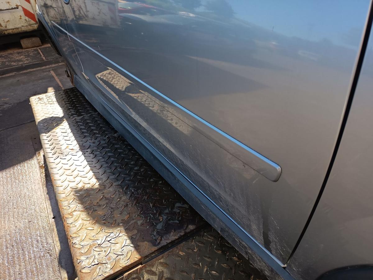 Opel Corsa C original T&uuml;r rechts Beifahrer 3t&uuml;rig Z163 Lichtsilber Bj 2005