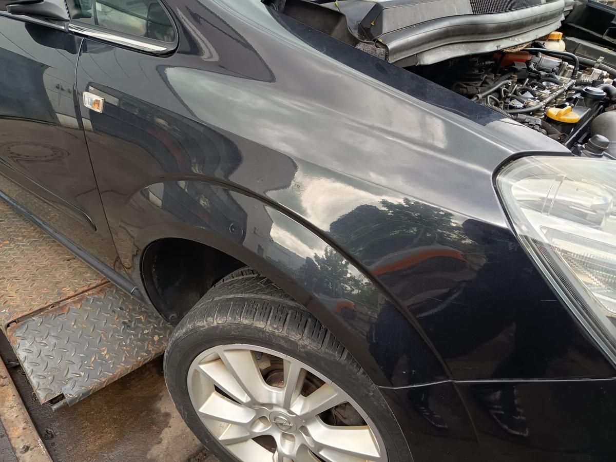 Opel Zafira B original Kotfl&uuml;gel rechts Z20R Saphirschwarz Facelift Bj 2011