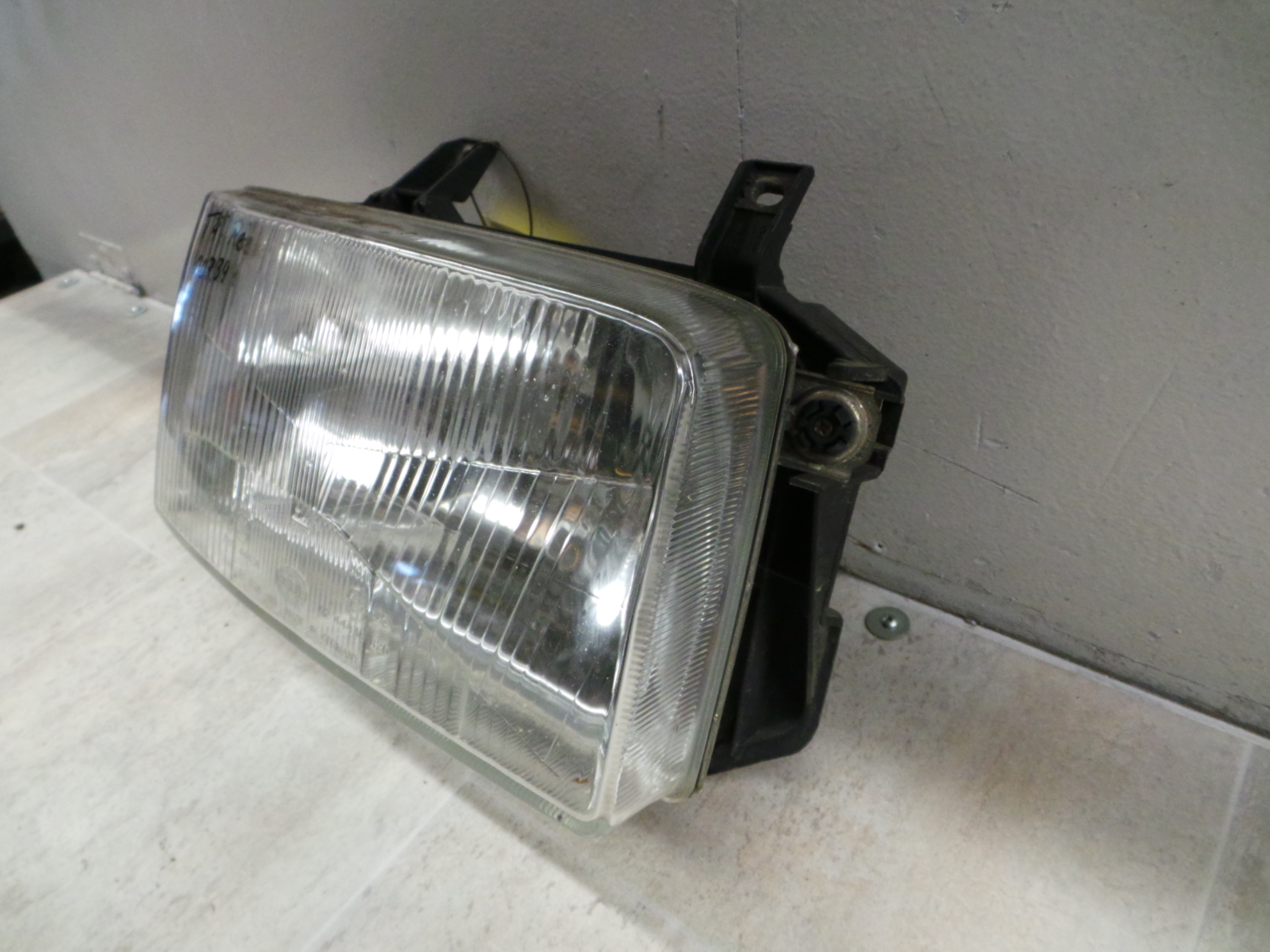 VW T4 Bj.90-96 Scheinwerfer vorn rechts Lampe