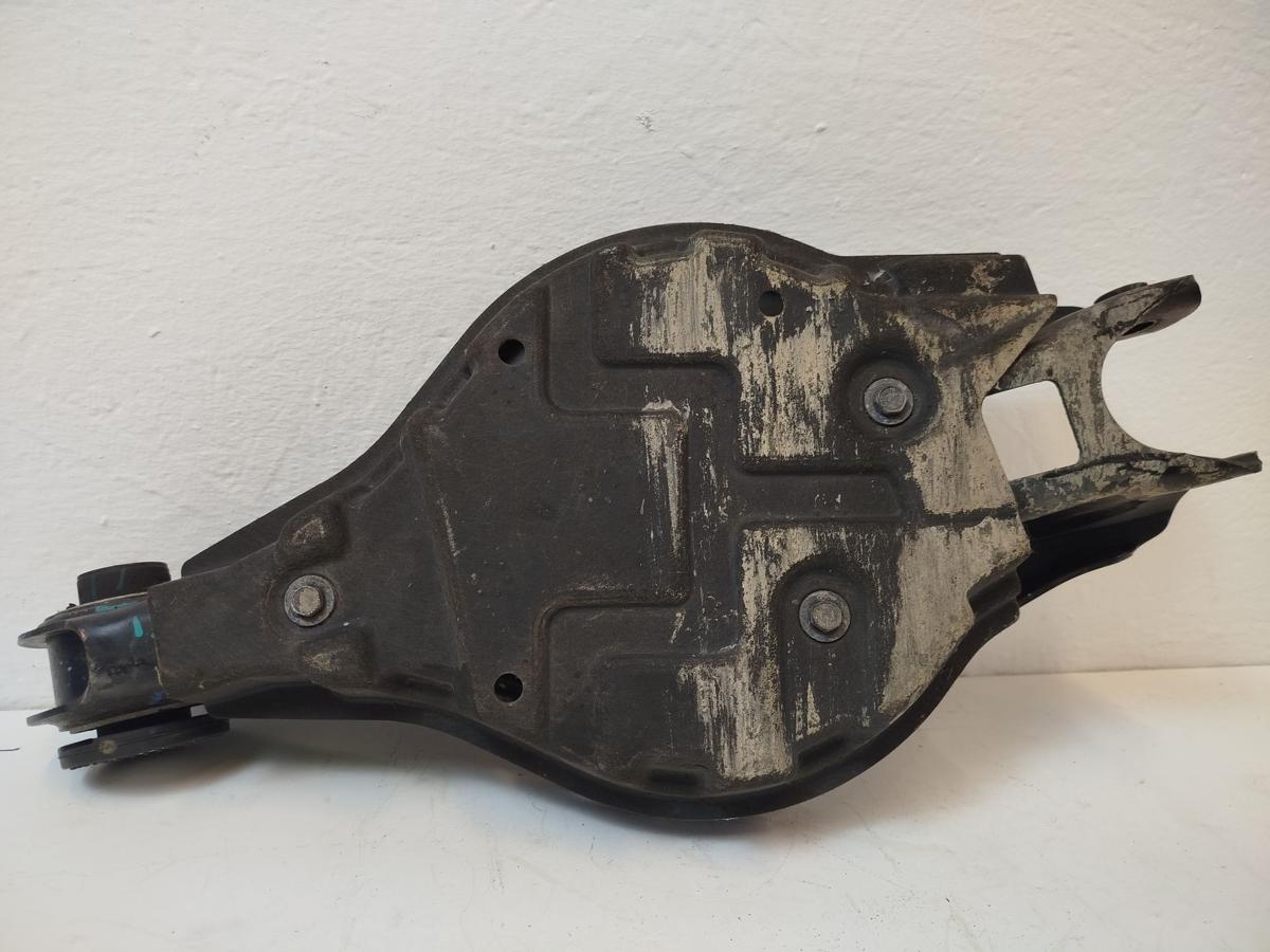 NIO EL6 Elektro SUV Querlenker hinten links unten Achslenker Hinterachse