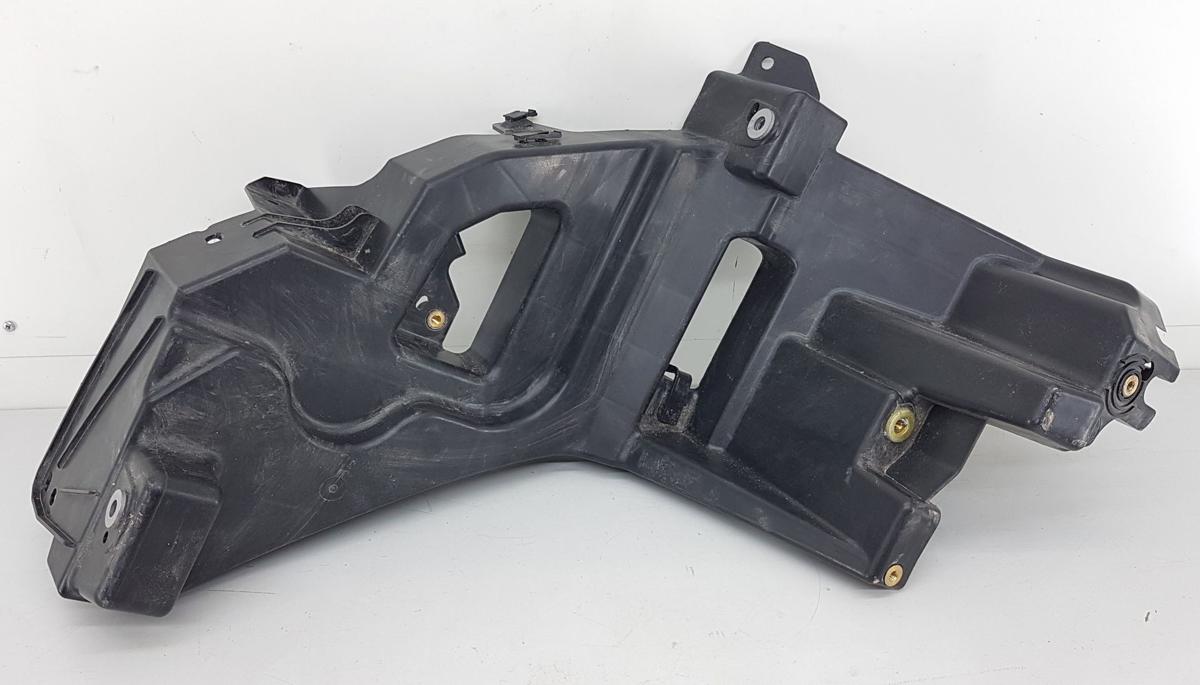 Tesla Model X Halter Scheinwerfer rechts Bj22 1617913-00-C Scheinwerferhalterung