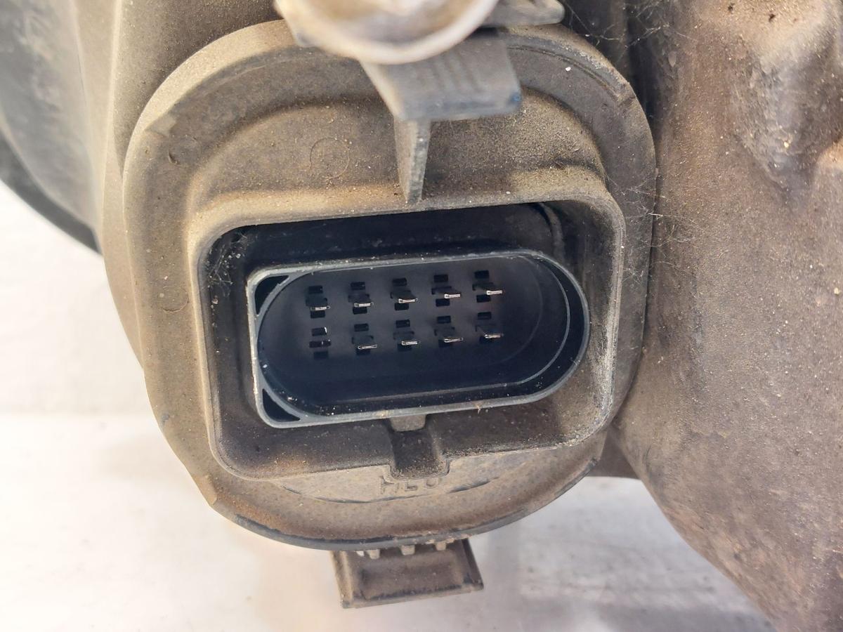 VW Golf 4 IV Scheinwerfer Frontscheinwerfer Hauptscheinwerfer vorn rechts Hella