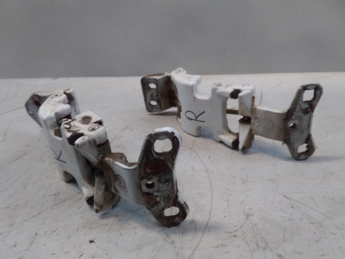 Peugeot Boxer 3 Typ 250 original Satz 270-Grad Heckt&uuml;rscharniere rechts Bj.2017