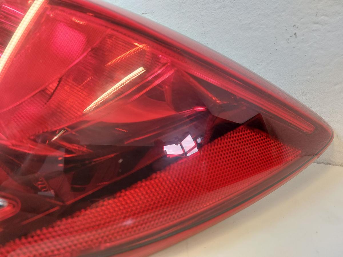 Mazda 2 Typ DJ R&uuml;ckleuchte R&uuml;cklicht Heckleuchte au&szlig;en rechts Ecke OEM