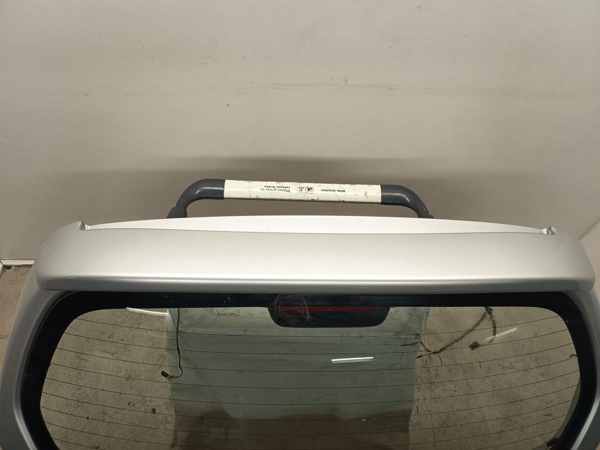 Suzuki Liana original Heckklappe mit Scheibe und Spoiler Z2S Quicksilver Bj 2007