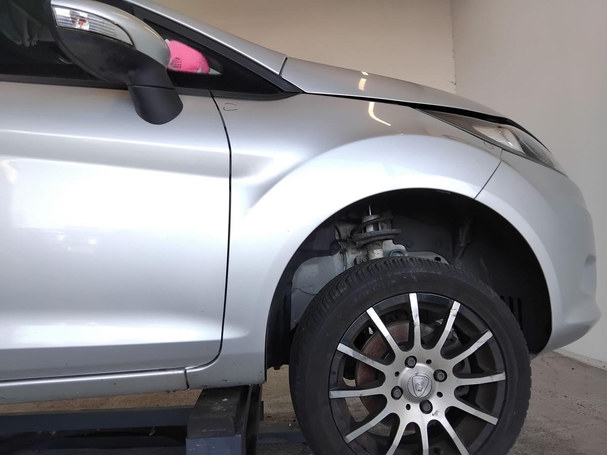 Ford Fiesta JA8 original Kotfl&uuml;gel vorn rechts Polarsilbermetallic BJ2009