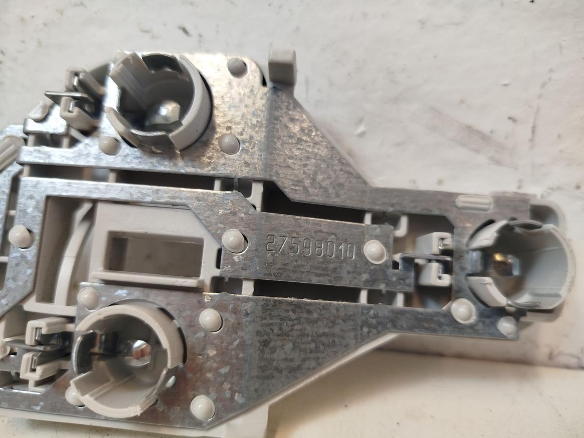 Skoda Octavia 1Z Kombi Lampenträger Lampenfassung Rückleuchte hinten rechts AL