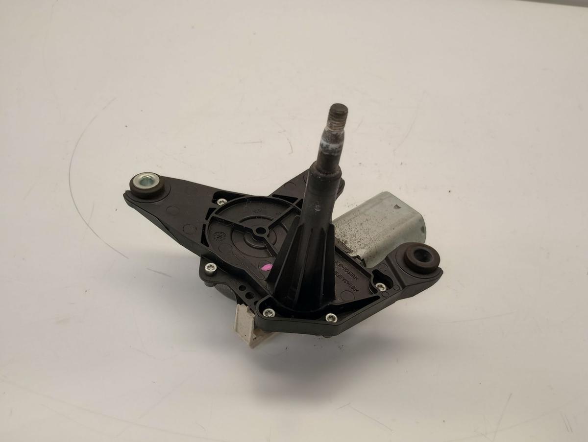 Dacia Sandero BS0 Bj 2009 orig Wischermotor hinten Valeo 8200734582-B