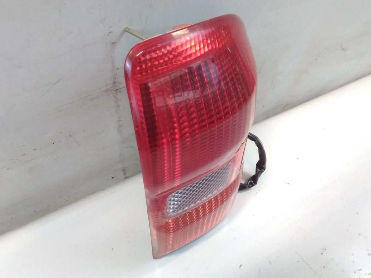 Toyota RAV4 II A2 original R&uuml;ckleuchte Heckleuchte 3-t&uuml;rig BJ2001