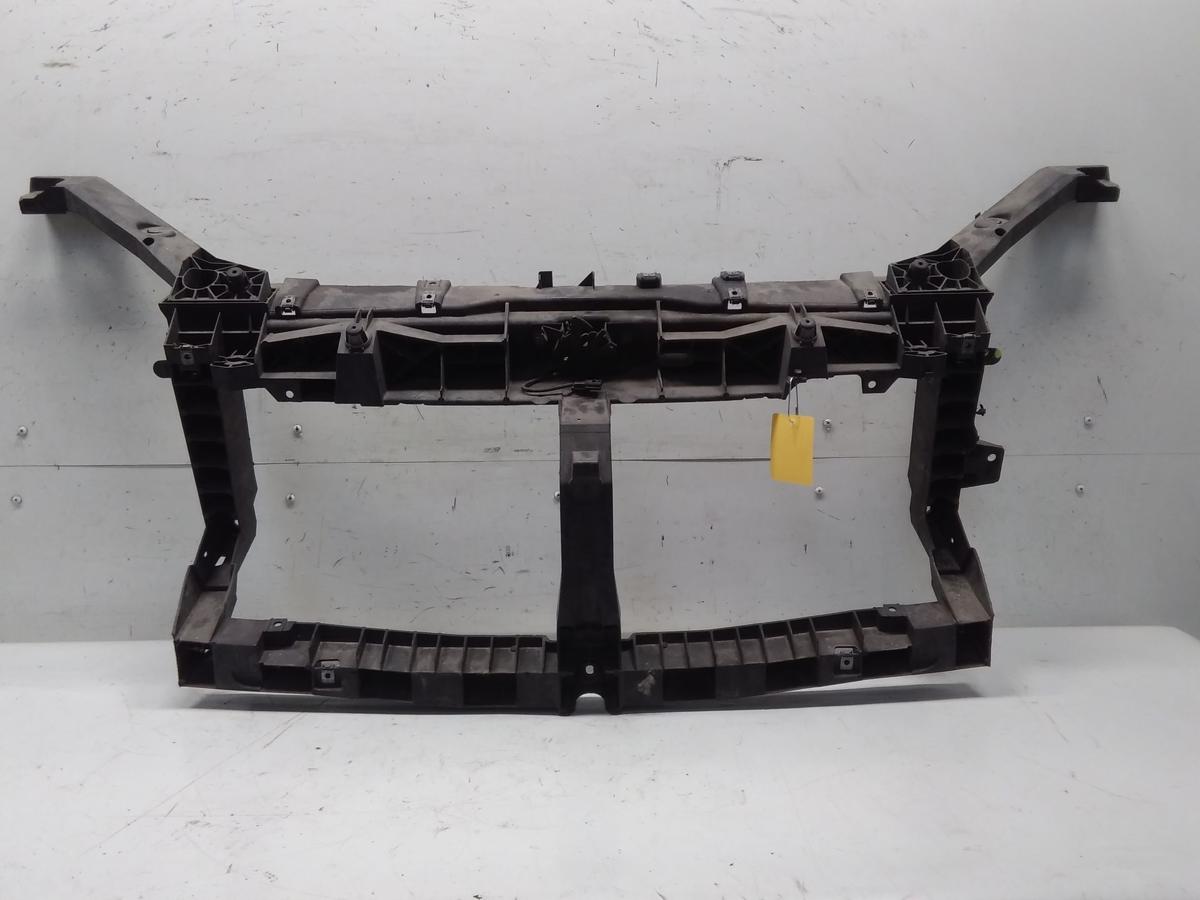 Renault Trafic 3 original Schlo&szlig;tr&auml;ger Frontmittelteil mit Haubenschlo&szlig; Bj.2021