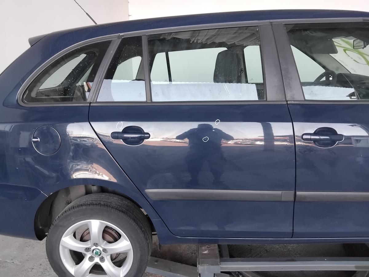 Skoda Fabia 2 5J Kombi Facelift T&uuml;r hinten rechts pacific blue LF5A BJ2011