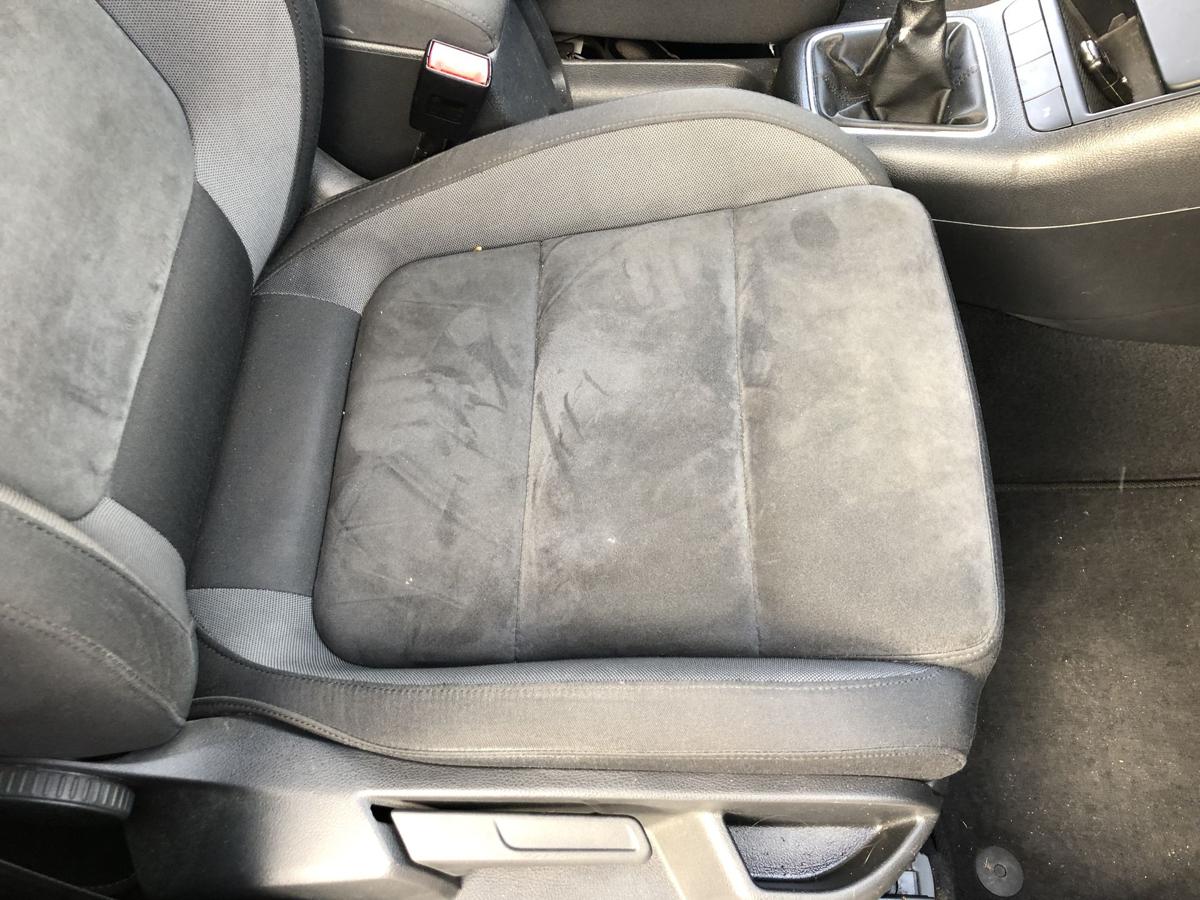 VW Golf Plus 2 II 5M Sitz vorn rechts Beifahrersitz Stoff Alcantara mit Heizung