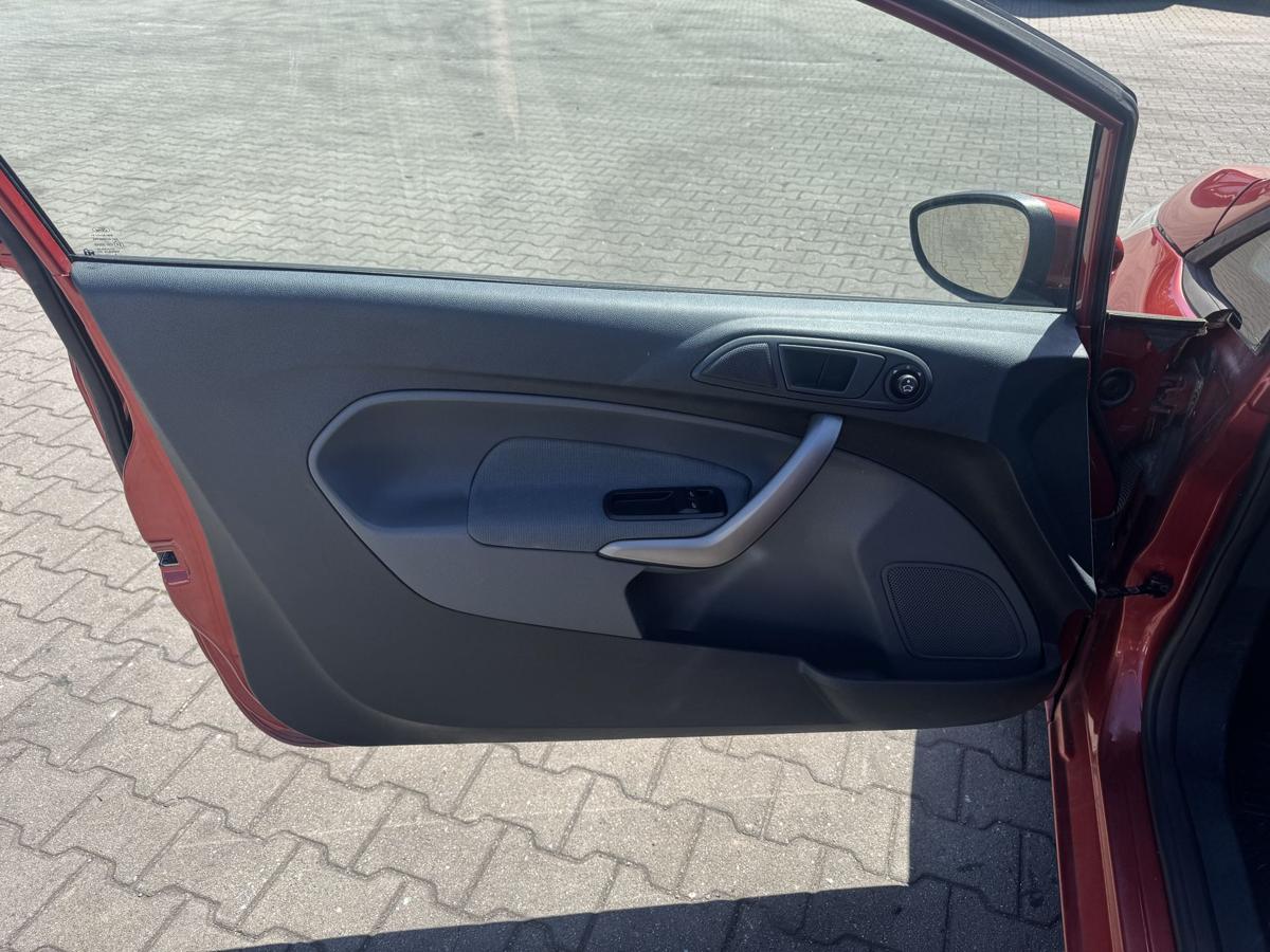 Ford Fiesta JA8 original T&uuml;rverkleidung vorn links 3-T&uuml;rer Bj.2010