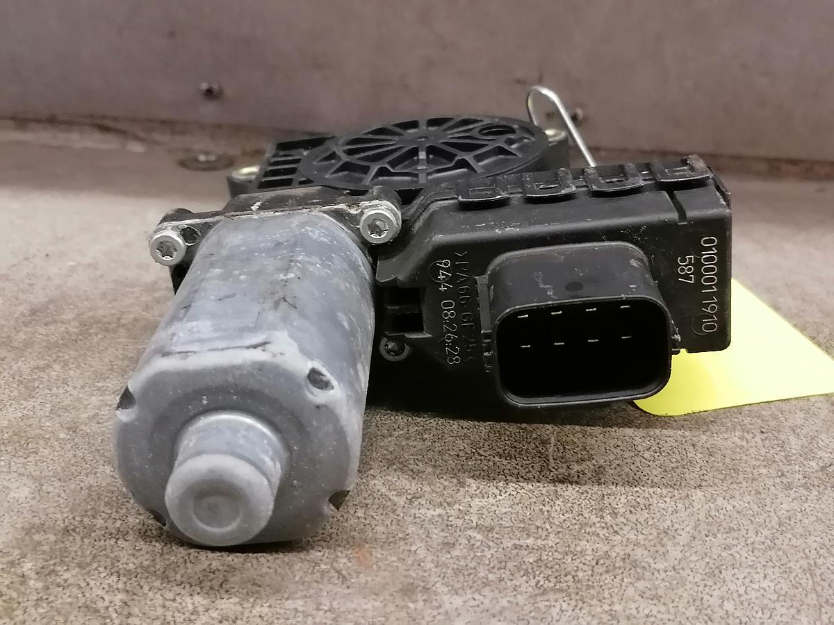 Ford Mondeo MK3 Fensterhebermotor vorn rechts 0130821771 BJ2005