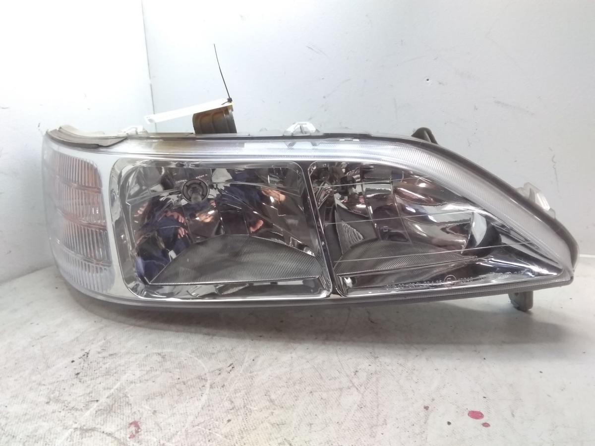 Honda Accord CG9 Scheinwerfer vorn rechts Halogen mit LWR Zubehör Bj.1999