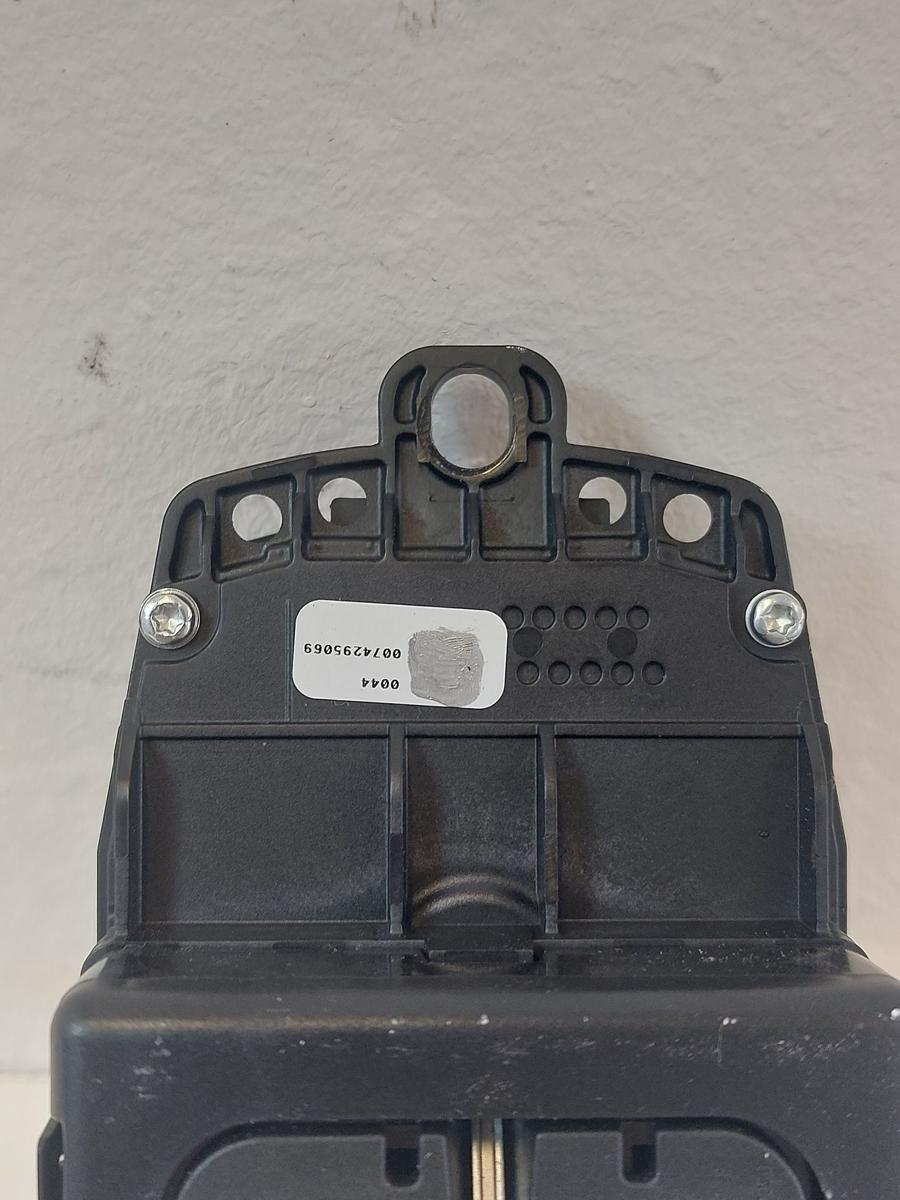 BMW 1er F21 M140i LCI Bedieneinheit Druckknopf i-Drive Tasten Drehknopf OEM