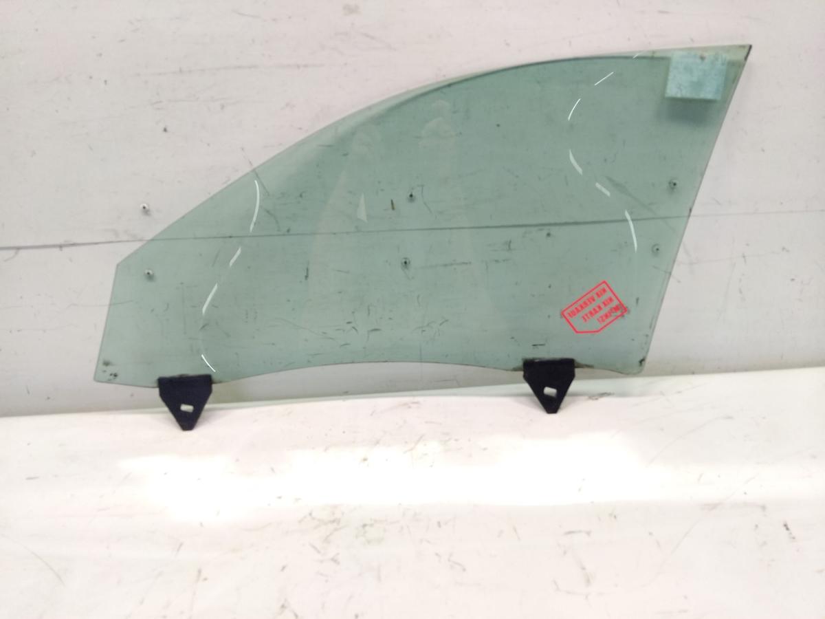 Audi A4 8E B6 original T&uuml;rscheibe vorn rechts gr&uuml;ncolor BJ2003