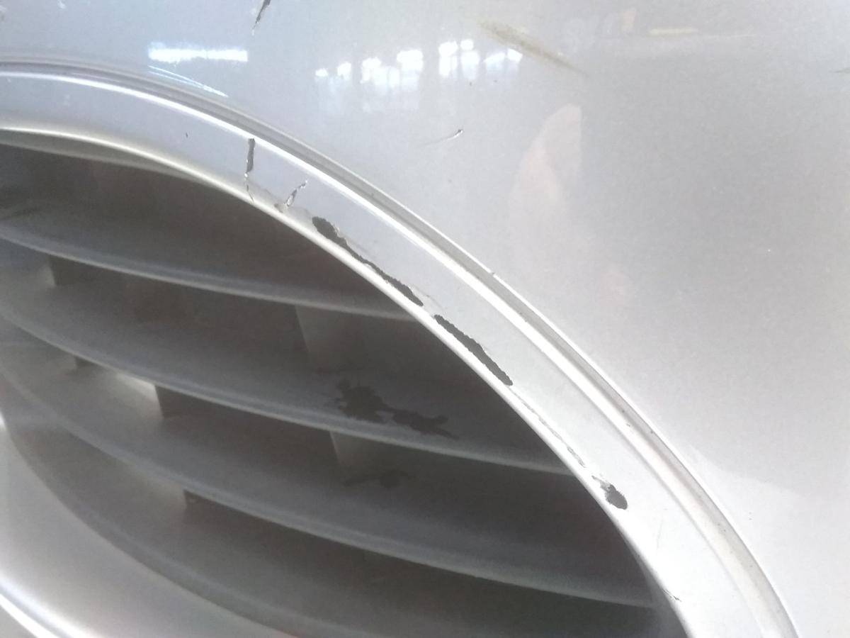 VW Golf Plus original Stoßstange Stoßfänger vorn mit SRA Mängel BJ2007 LA7W reflexsilbermet. VW Golf Plus original Stoßstange Stoßfänger vorn mit SRA Mängel BJ2007 LA7W reflexsilbermet.