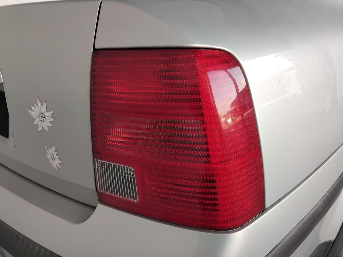 VW Passat 3B Limousine original R&uuml;ckleuchte Heckleuchte rechts BJ1999