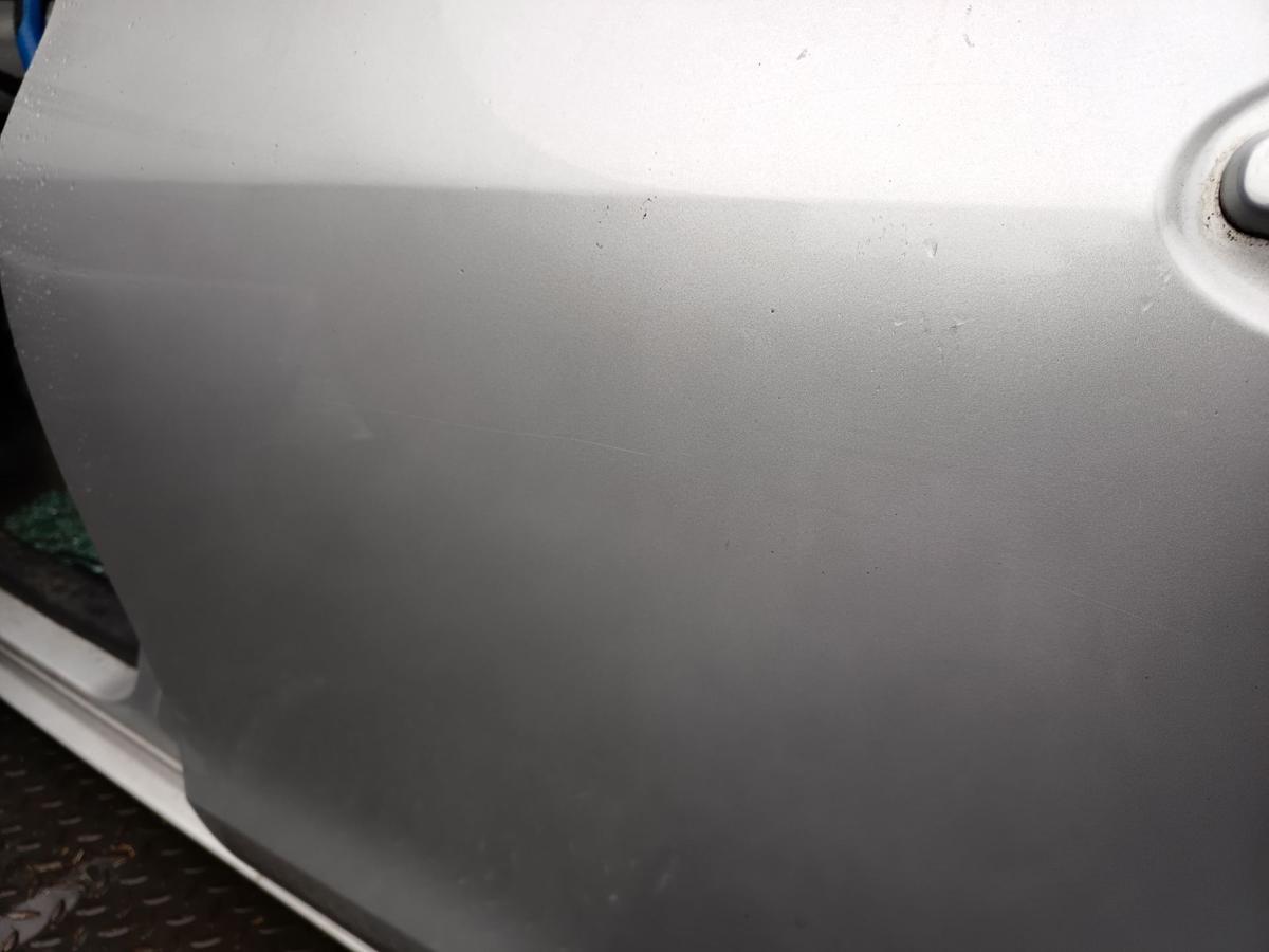Toyota Yaris XP9 original Tür hinten links Fond 1E7 Silver pearl Bj 2006