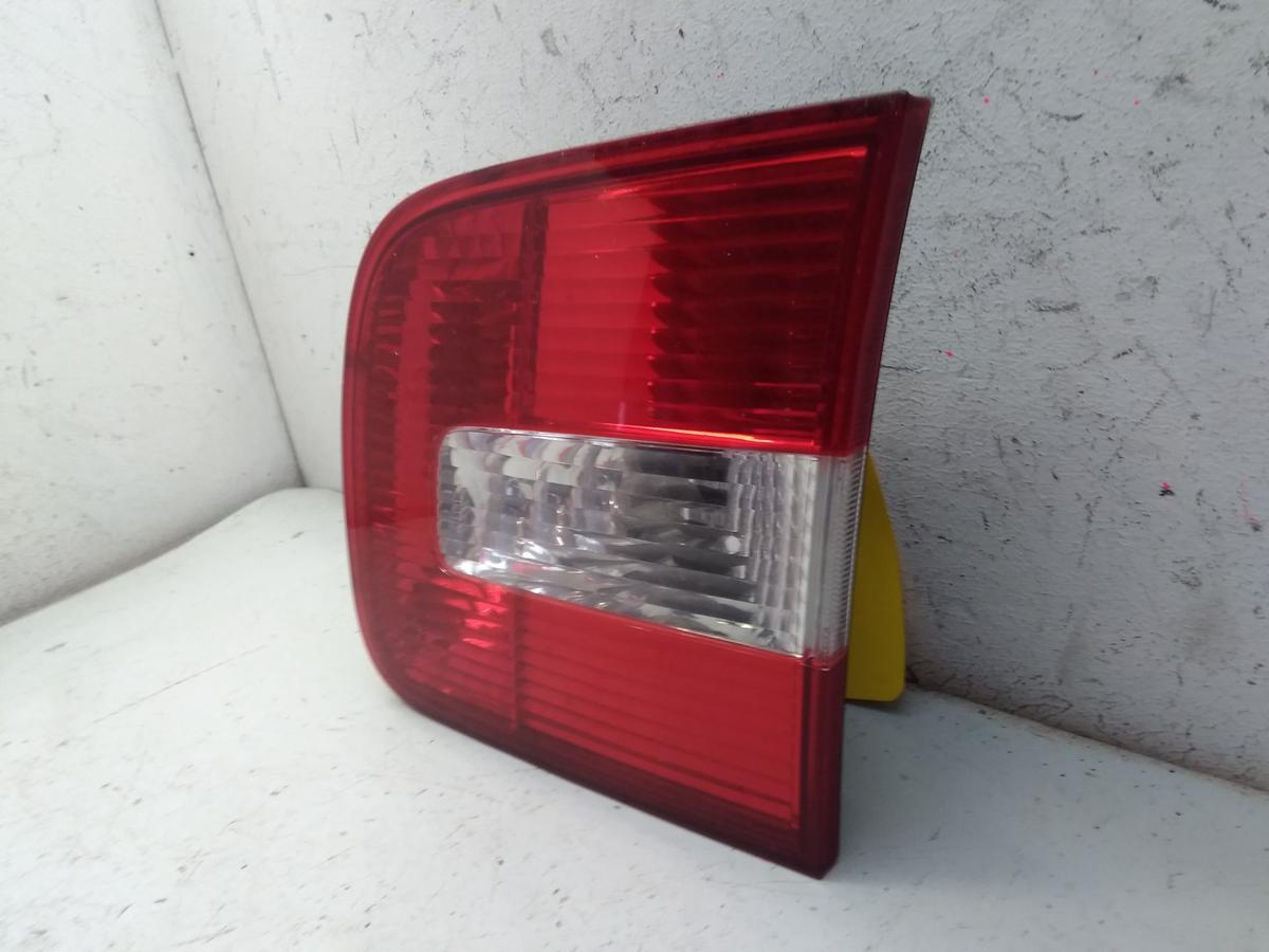 VW Polo 9N2 orig R&uuml;ckleuchte Heckleuchte rechts innen 4-t&uuml;rig Stufenheck BJ2004