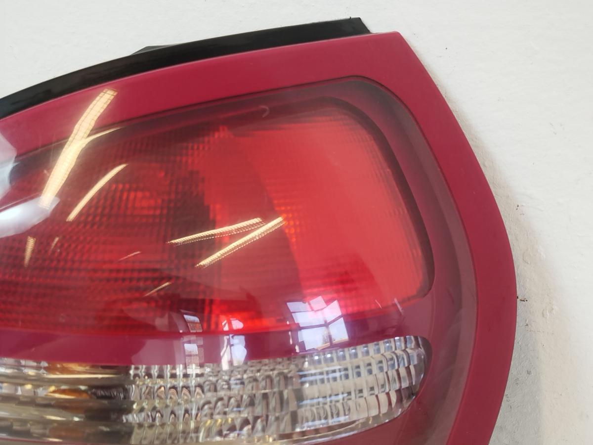 Nissan Almera N16 bis 2000 R&uuml;ckleuchte rechts R&uuml;cklicht Heckleuchte OEM
