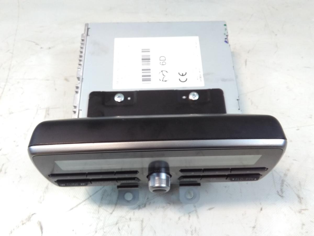 Mazda2 III DJ original Autoradio Display DB5H669R0 BJ2015 Mazda2 III DJ original Autoradio Display DB5H669R0 BJ2015