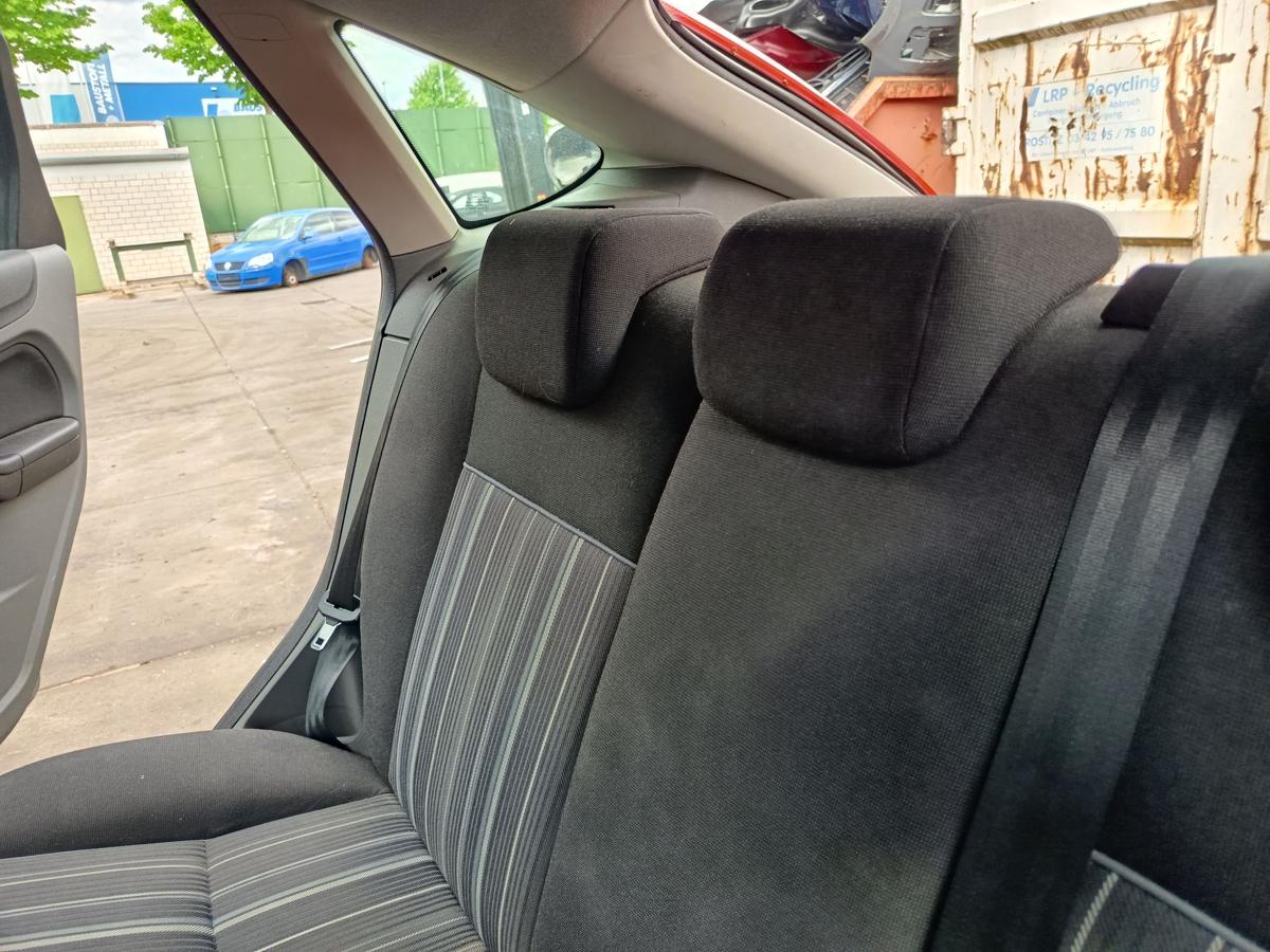 Ford Focus DA3 Flie&szlig;heck original R&uuml;cksitzbank Stoff anthrazitgrau Bj 2009