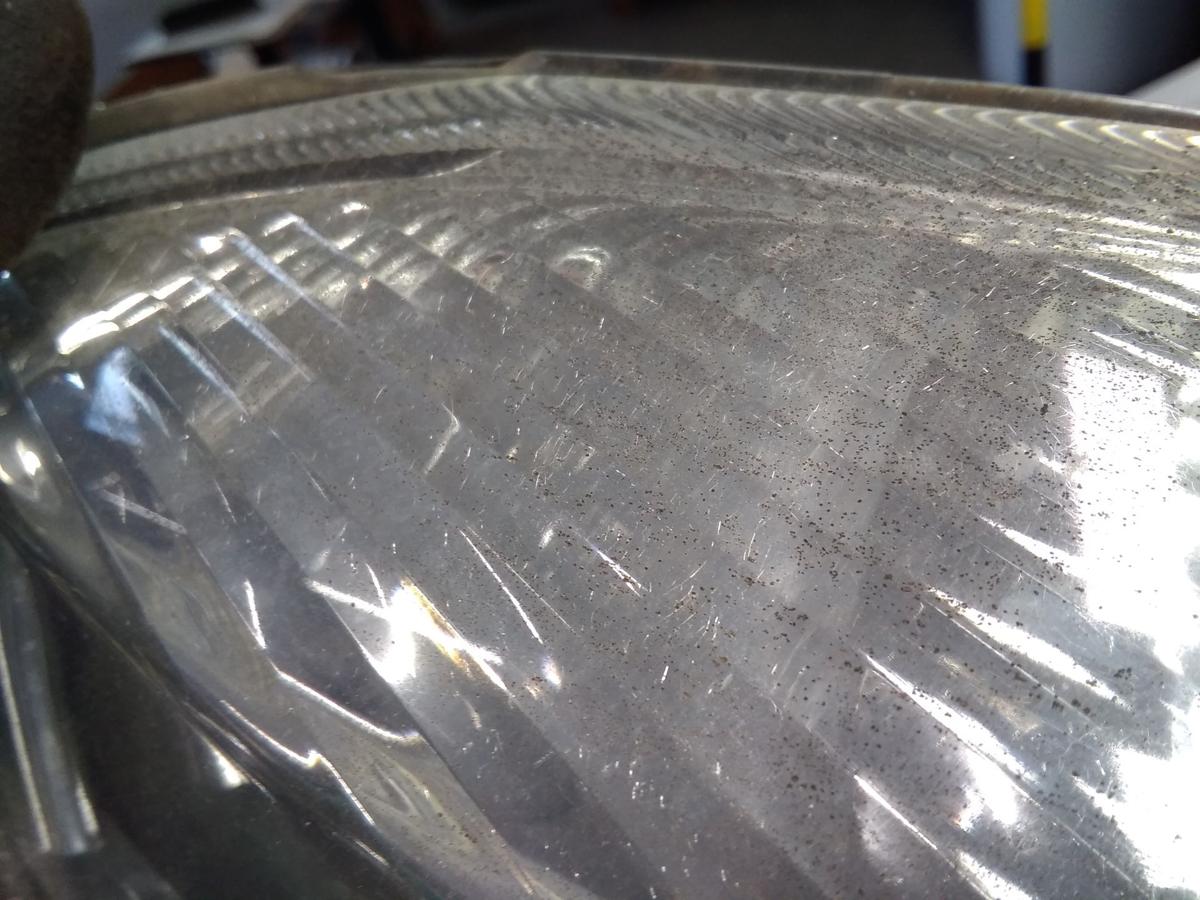 Skoda Fabia 2 5J Facelift orig. Scheinwerfer rechts Hella Halogen mit LWR BJ2011