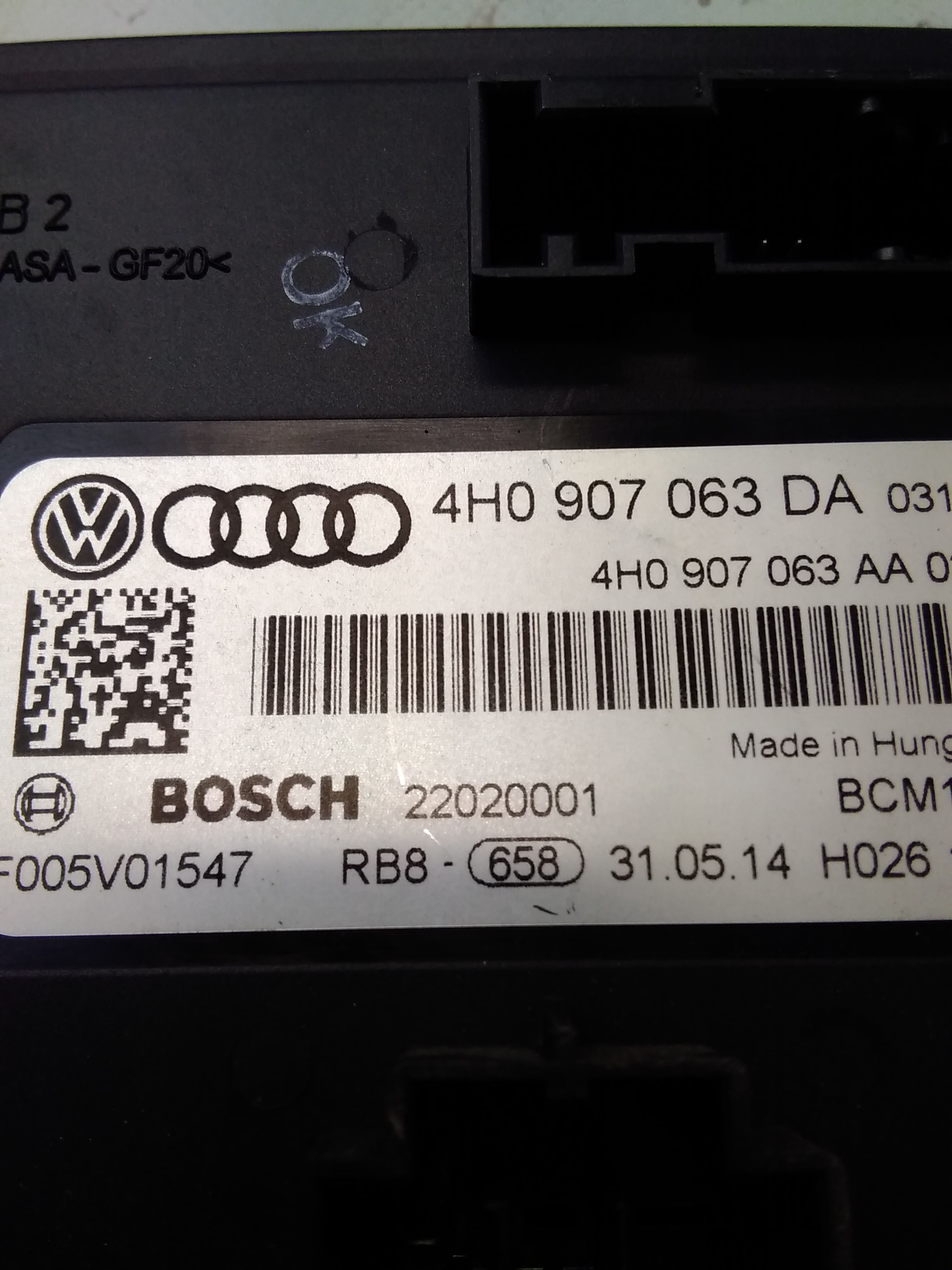 VW Touareg 7P original Steuergerät Bordnetz 4H0907063DA Bosch BJ2014