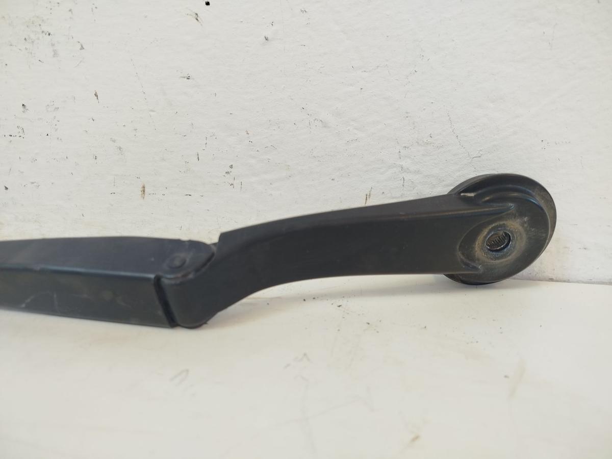 Ford Focus DYB CEW Turnier Wischerarm vorn links Scheibenwischerarm Fahrerseite