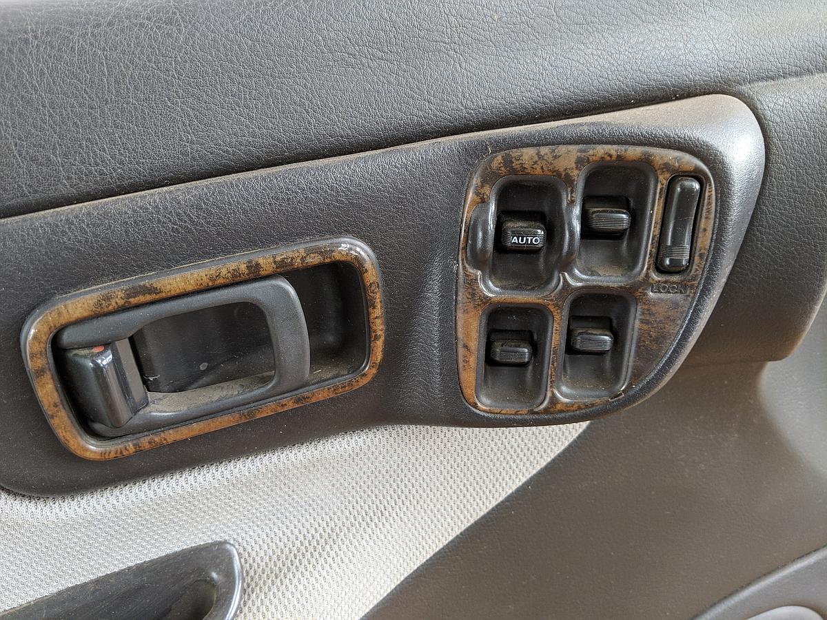 Subaru Impreza GC GF Bj.97 T&uuml;r vorn links Fahrert&uuml;r rot EFH Limo