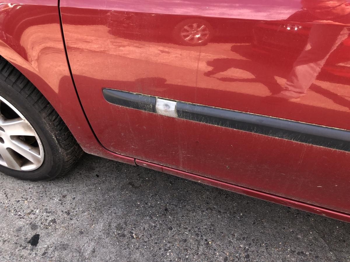 Renault Clio 3 III Grandtour T&uuml;r vorn links Fahrert&uuml;r Rohbau NNJ Flamencorot