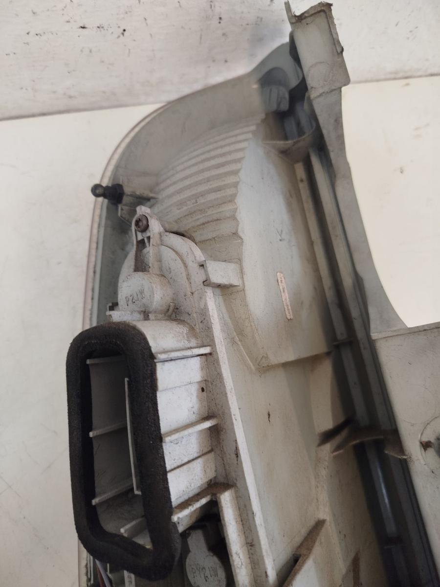 Skoda Roomster Praktik 5J R&uuml;ckleuchte rechts R&uuml;cklicht Heckleuchte 2006-2014