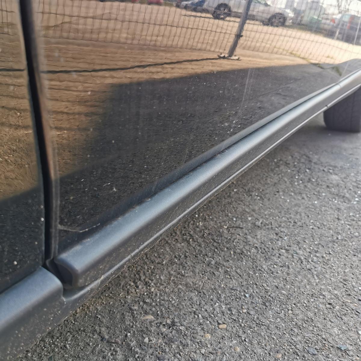 Volvo S60 RS Fahrertür Tür Autotür Rohbautür vorn links 01900 Black Stone