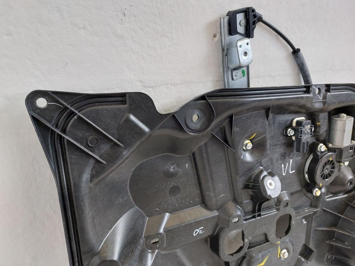Mazda 2 Typ DJ Fensterheber vorn links Motor und Mechanik auf Grundplatte