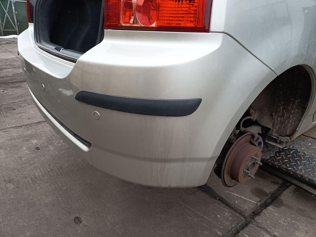 Toyota Corolla E12 original Sto&szlig;stange hinten 1C0 Silber Facelift Bj 2006