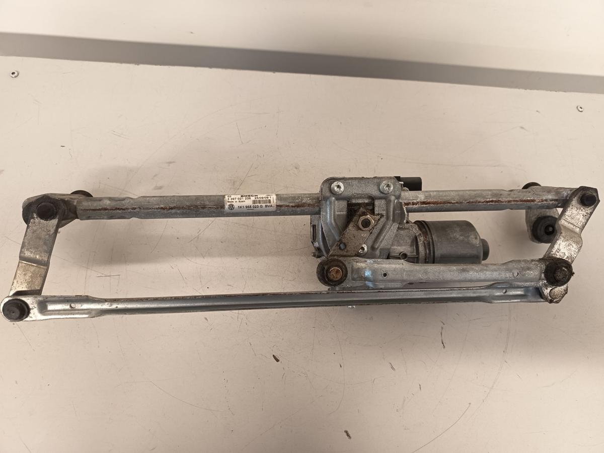VW Golf VI 5K Bj 2009 original Wischermotor vorn mit Gestänge 1K1955119E