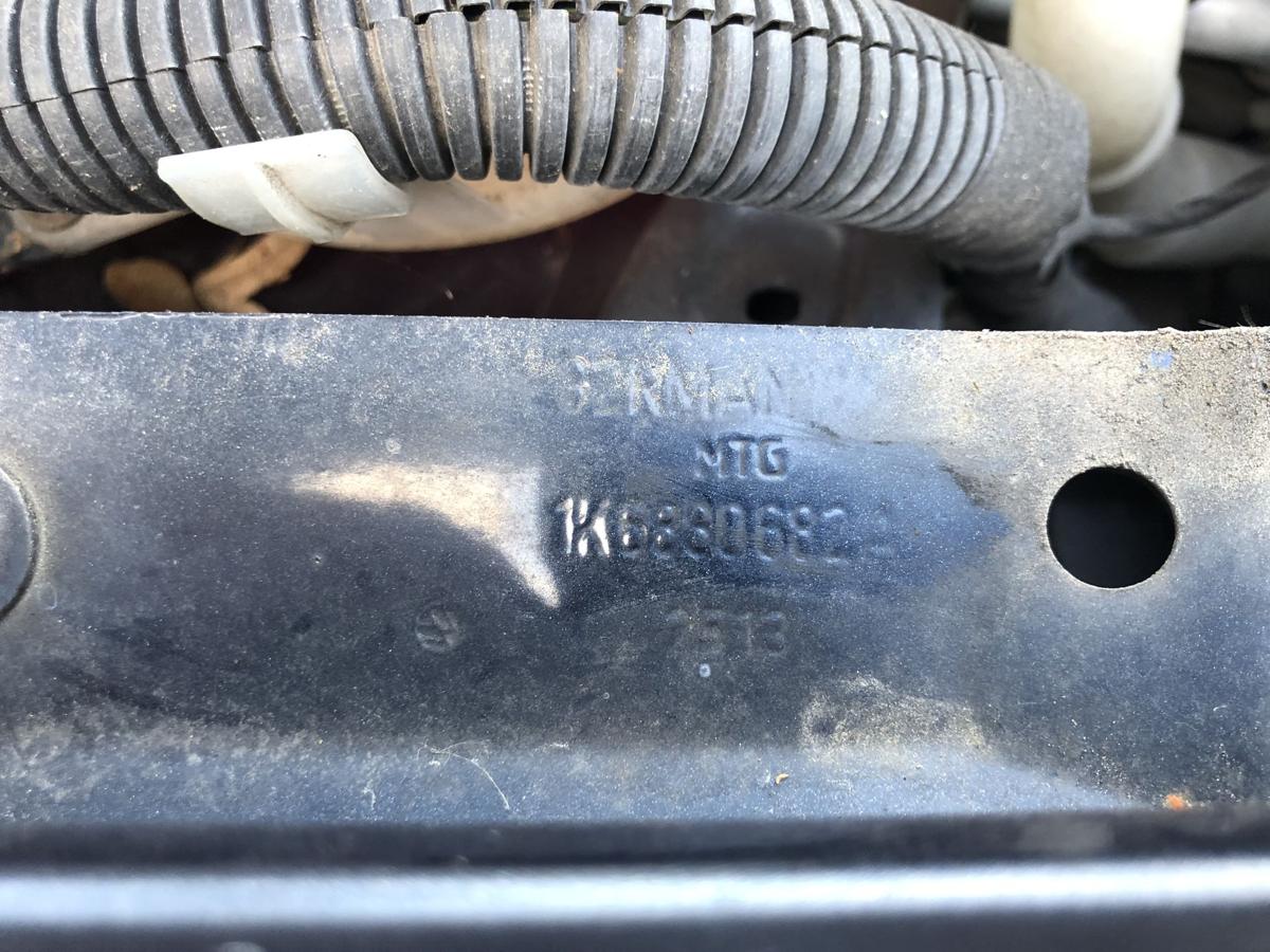 VW Golf 5 V 1K Kotfl&uuml;gel vorn rechts Beifahrerseite nur 3/5 t&uuml;rer LC5F OEM