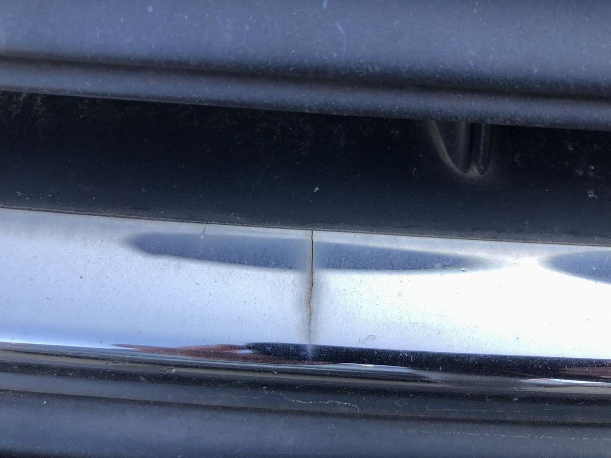 VW Passat 3C B6 Sto&szlig;f&auml;nger vorn Frontsch&uuml;rze Grill PDC NSW SRA LC8Z Moccabrown