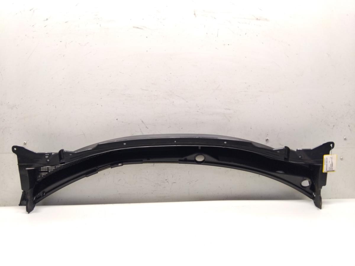 Mitsubishi Eclipse Cross Facelift original Plastikabdeckung Windlauf Bj.2024