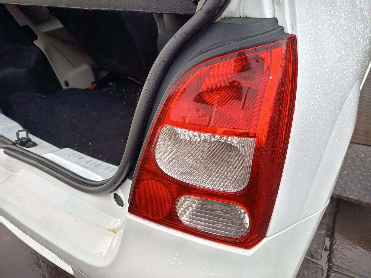 Renault Twingo II original R&uuml;ckleuchte rechts Heck Schluss Licht Bj 2009