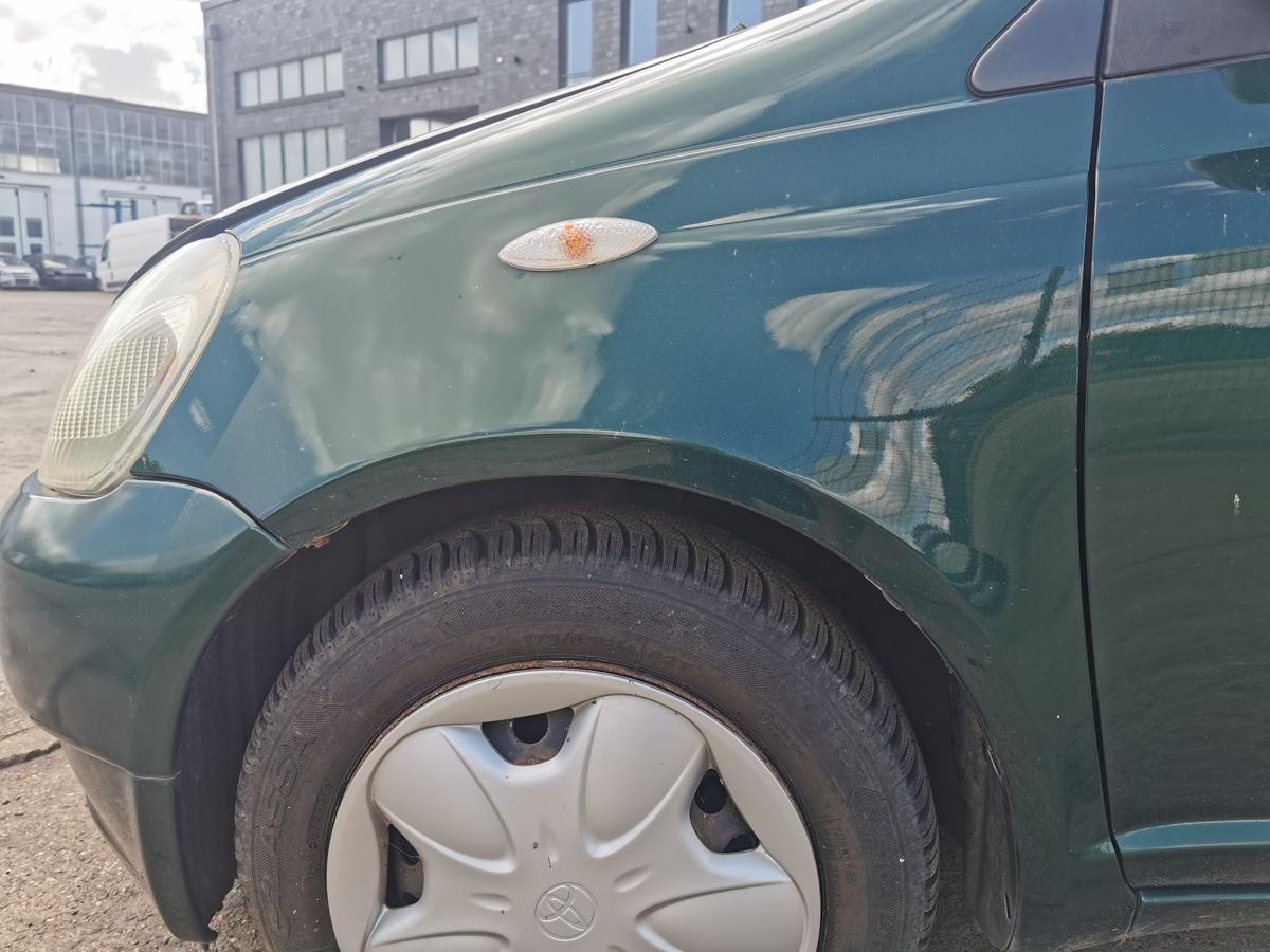 Toyota Yaris P1 Kotflügel Fender Seitenwand vorn links 6R4 Dark Green