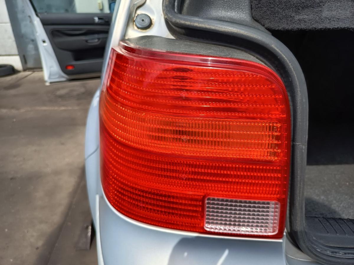 VW Golf IV Limo original R&uuml;ckleuchte links Heck Schlusslicht Bj 1998