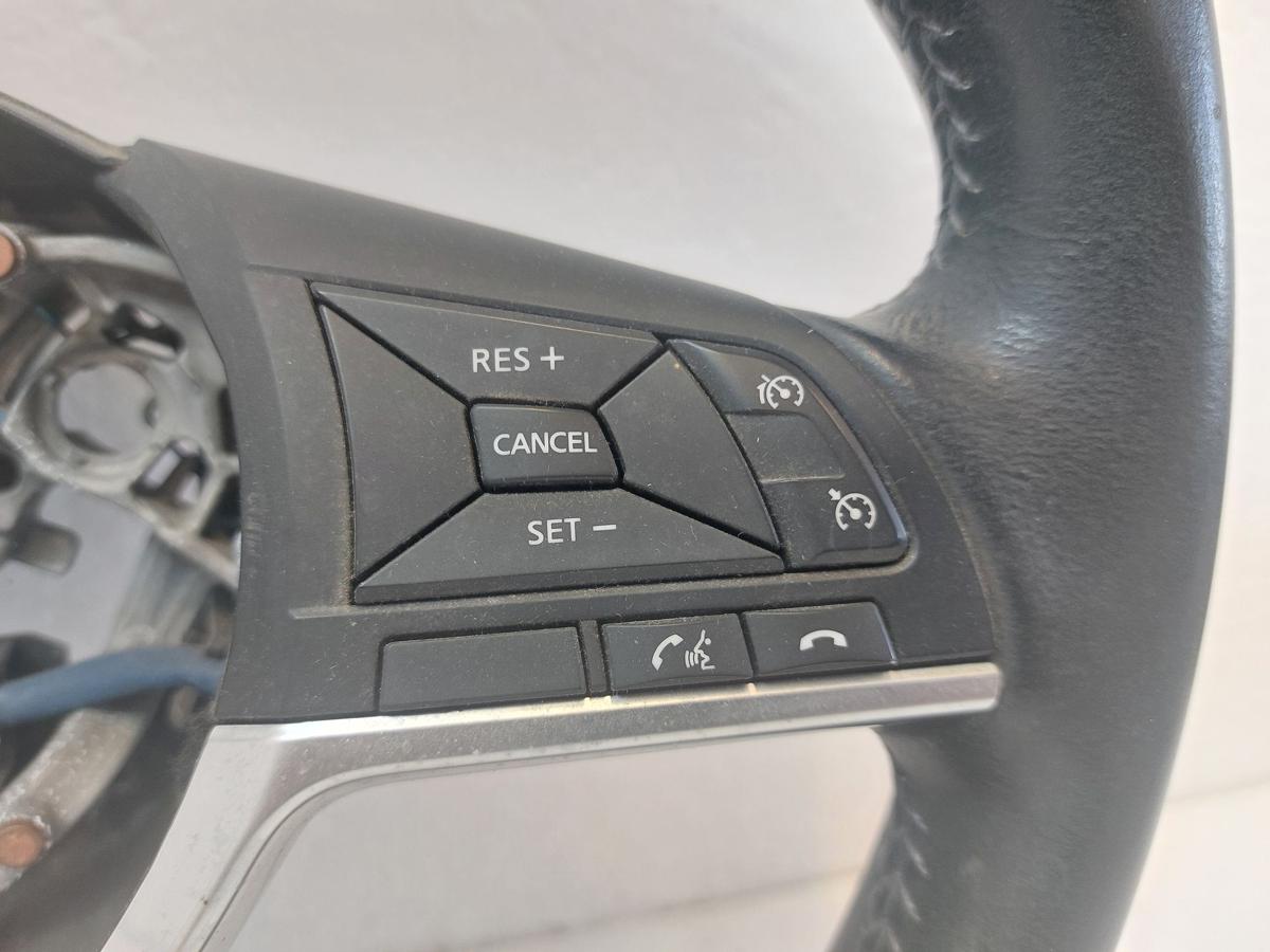 Nissan Qashqai J11 Lederlenkrad Lenkrad Leder mit Multifunktion OEM