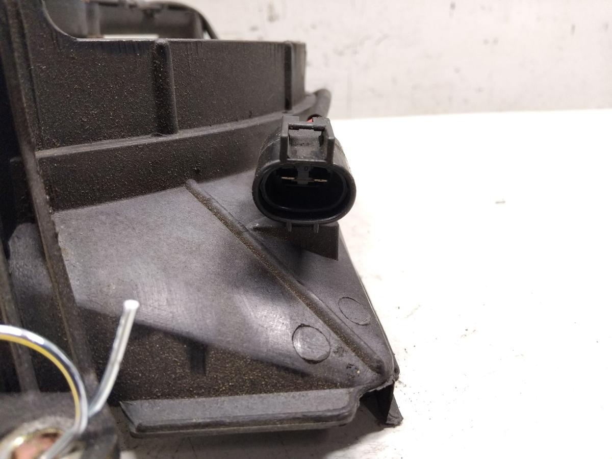 Toyota Avensis T22 original Elektrol&uuml;fter links mit Zarge 1.8 95kw 1ZZ BJ2002