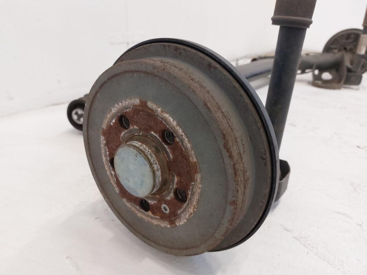 VW Polo 6R Hinterachse Achse hinten Achstr&auml;ger Starrachse Trommelbremse ABS